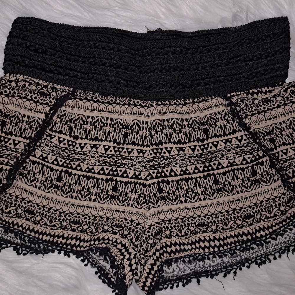 Shorts ( SIZE 7-9)